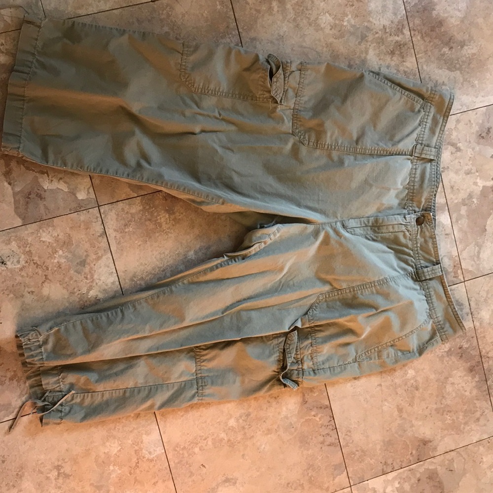 green cargo pants